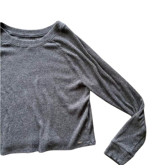 Gilly Hicks Hollister Grey Ribbed Crop Light Sweater Size Medium Super Soft - Picture 4 of 4